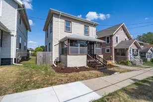 140 Moore St, Jackson, MI 49203 - Photo 2