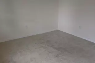 33890 Hunter Ave, Westland, MI 48185 - Photo 6