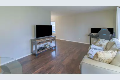 5723 Roanoke Street, Portage, MI 49024 - Photo 6