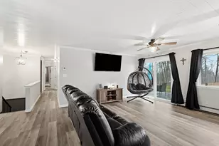 4090 Matthews Rd, Charlotte, MI 48813 - Photo 10