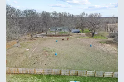 4090 Matthews Road, Charlotte, MI 48813 - Photo 4