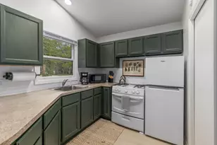 707 N Maple St, Saugatuck, MI 49453 - Photo 20