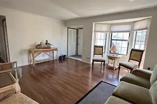 301 Meadow Bridge Dr, Rochester Hills, MI 48307 - Photo 4