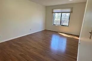 301 Meadow Bridge Dr, Rochester Hills, MI 48307 - Photo 16