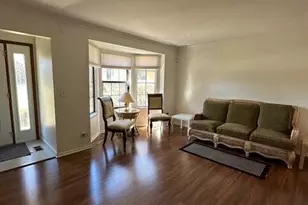 301 Meadow Bridge Dr, Rochester Hills, MI 48307 - Photo 2