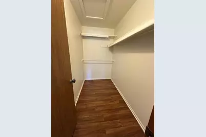 301 Meadow Bridge Drive, Rochester Hills, MI 48307 - Photo 14