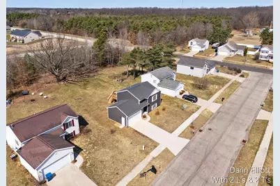 749 Pine Ridge Drive, Belding, MI 48809 - Photo 2
