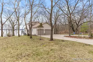 4066 Lake Dr, Allegan, MI 49010 - Photo 6