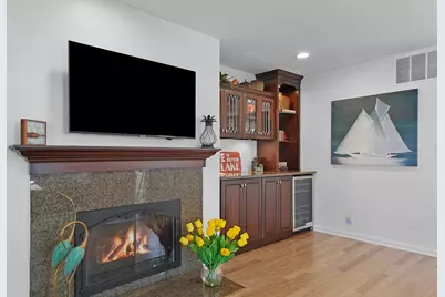 420 W Oselka Drive #212, New Buffalo, MI 49117 - Photo 10