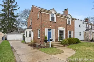 870 Mayhew Wood Dr SE, Grand Rapids, MI 49507 - Photo 2