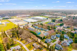 2547 Holiday House Rd, Saint Joseph, MI 49085 - Photo 54