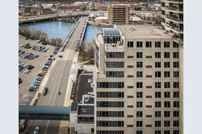 112 Campau Circle NW, Grand Rapids, MI 49503 - Photo 36