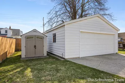1824 Blandford Avenue SW, Wyoming, MI 49519 - Photo 30
