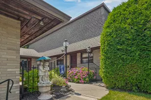 2727 S Lakeshore Dr, Saint Joseph, MI 49085 - Photo 34