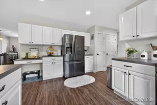 7422 Whistlevale Dr SW, Byron Center, MI 49315 - Photo 10