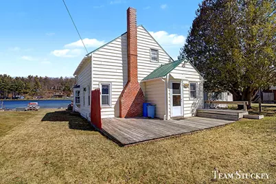 8941 Lake Street, Newaygo, MI 49337 - Photo 6