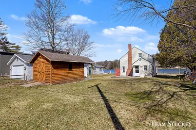 8941 Lake Street, Newaygo, MI 49337 - Photo 10