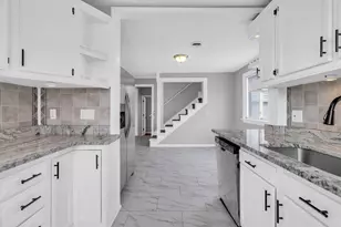 27340 Telstar St, Chesterfield, MI 48051 - Photo 8