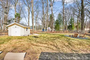 840 Wilson Ave, Norton Shores, MI 49441 - Photo 28