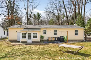 840 Wilson Ave, Norton Shores, MI 49441 - Photo 24