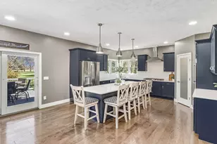 52039 Kern Dr, Three Rivers, MI 49093 - Photo 4