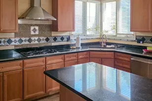 1053 Autumnview Ct, Rochester, MI 48307 - Photo 22