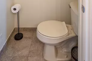 1053 Autumnview Ct, Rochester, MI 48307 - Photo 36