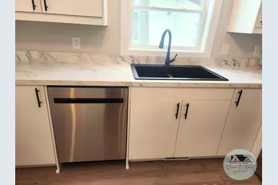 1698 Wood Street, Muskegon, MI 49442 - Photo 8