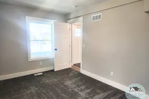 1698 Wood St, Muskegon, MI 49442 - Photo 12