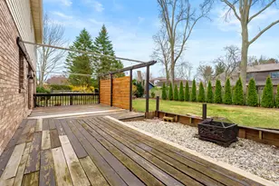 1448 Mulberry Ln, Saint Joseph, MI 49085 - Photo 4