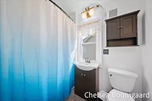 22 Elmwood St NE, Grand Rapids, MI 49505 - Photo 20