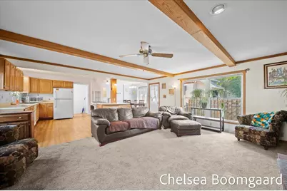 22 Elmwood Street NE, Grand Rapids, MI 49505 - Photo 8