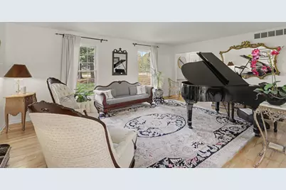 5589 Tanglewood Drive, Ann Arbor, MI 48105 - Photo 8