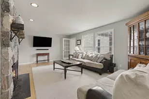 5589 Tanglewood Dr, Ann Arbor, MI 48105 - Photo 16