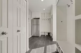 5589 Tanglewood Dr, Ann Arbor, MI 48105 - Photo 18