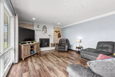 13016 9 Mile Road, Battle Creek, MI 49014 - Photo 8