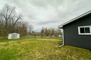 315 Pam Dr, Berrien Springs, MI 49103 - Photo 20