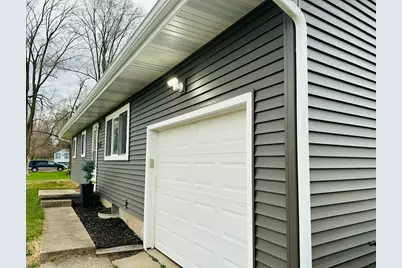 315 Pam Drive, Berrien Springs, MI 49103 - Photo 2