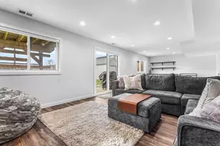 11695 Brookridge Dr, Allendale, MI 49401 - Photo 16