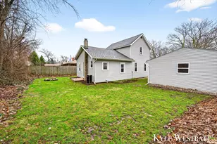 1537 Diamond Ave NE, Grand Rapids, MI 49505 - Photo 30