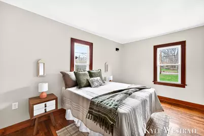 1537 Diamond Avenue NE, Grand Rapids, MI 49505 - Photo 16