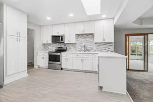 2852 Briarcliff St, Ann Arbor, MI 48105 - Photo 2