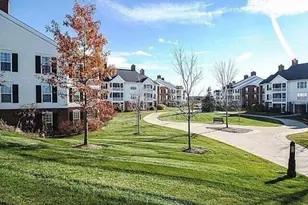 856 E Summerfield Glen Cir, Ann Arbor, MI 48103 - Photo 6