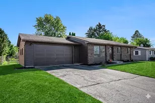 4609 Croyden Ave, Kalamazoo, MI 49006 - Photo 2