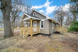 3227 Matthews St, Jackson, MI 49203 - Photo 1