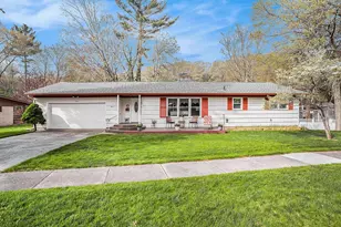 3061 Sherwood Ct, Muskegon, MI 49441 - Photo 2