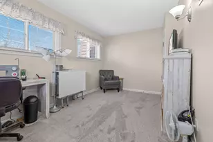 117 Orchard Ridge Pkwy, Hillsdale, MI 49242 - Photo 22