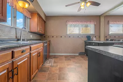 117 Orchard Ridge Parkway, Hillsdale, MI 49242 - Photo 16