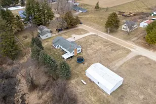 6740 S Eberhart Ave, Clare, MI 48617 - Photo 36