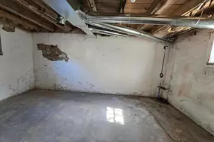 64 Union St, Hillsdale, MI 49242 - Photo 36